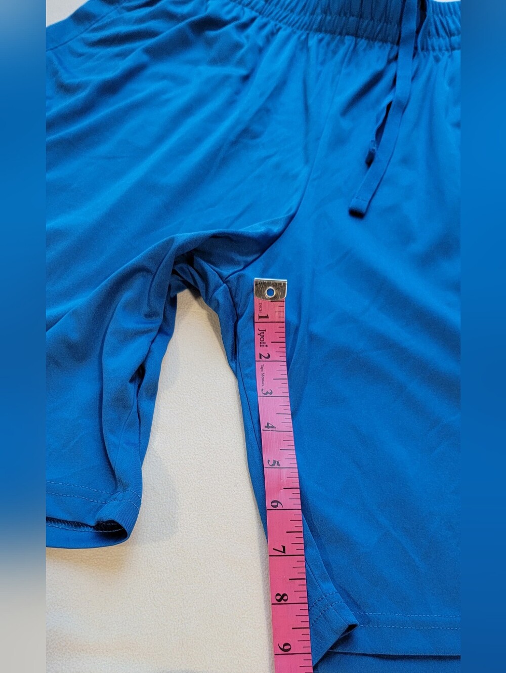 Performance Shorts - Picture 3 of 7